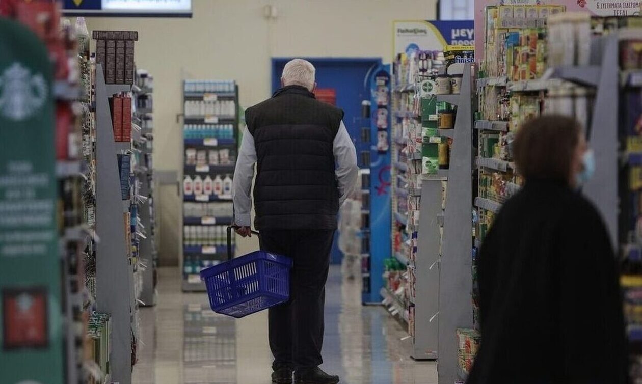 ΙΕΛΚΑ: Οι καταναλωτές αλλάζουν διατροφικές συνήθειες – Αγοράζουν λιγότερο κρέας και γαλακτοκομικά