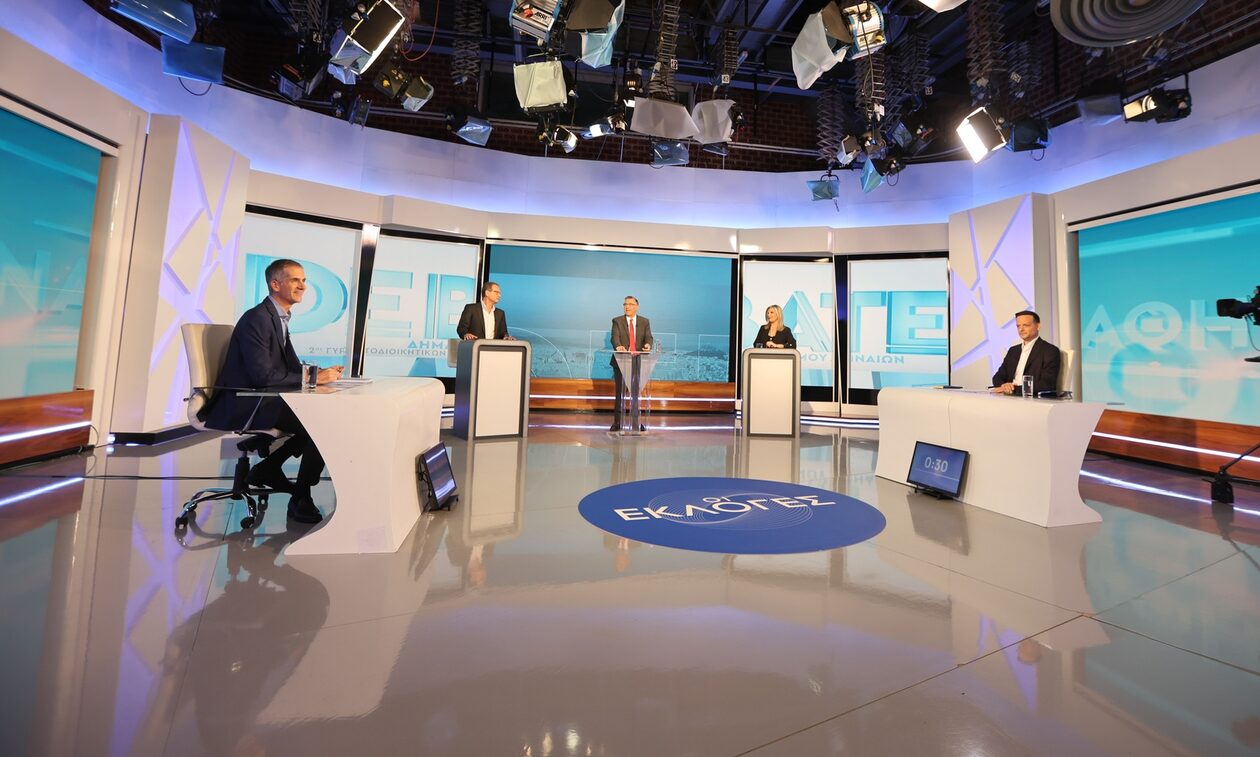 LIVE: Ξεκίνησε το Debate ανάμεσα στον Κώστα Μπακογιάννη και τον Χάρη Δούκα για τον Δήμο Αθηναίων