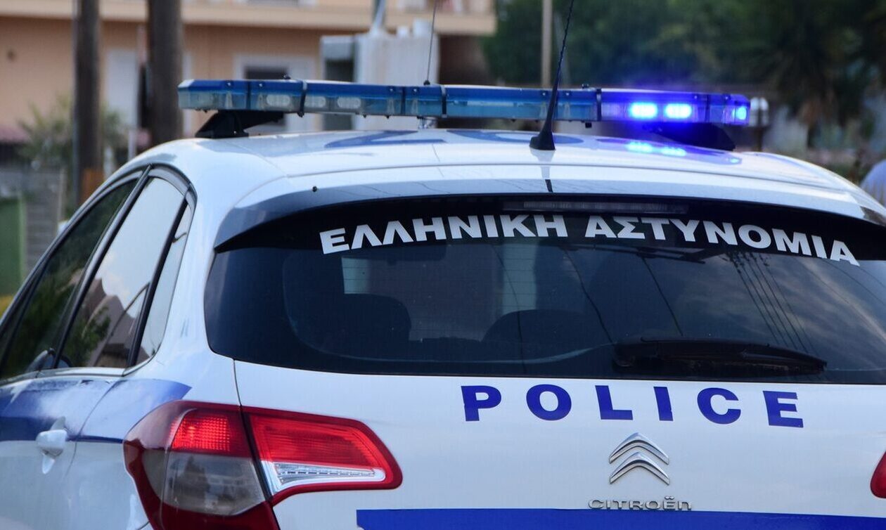 Φαρ ουέστ στο Αίγιο – Αστυνομικοί δέχτηκαν πυρά από ληστές ΑΤΜ