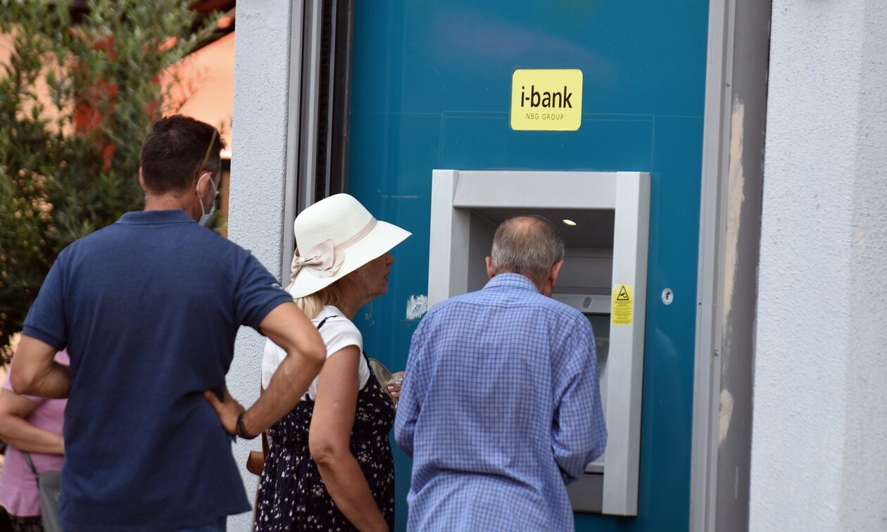 Πληρωμή συντάξεων: Οι ημερομηνίες καταβολών σε μισθωτούς και μη