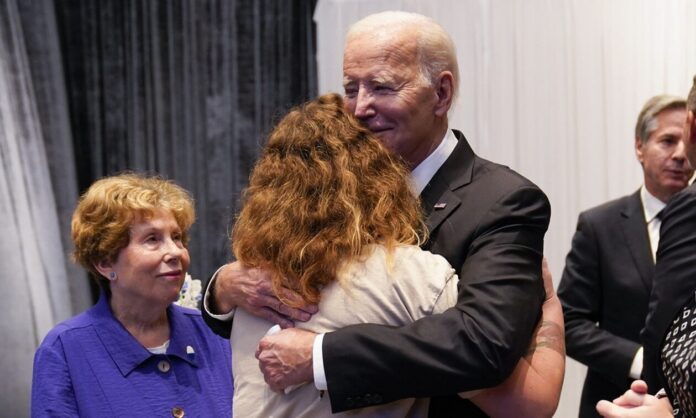 1481574-biden.jpg