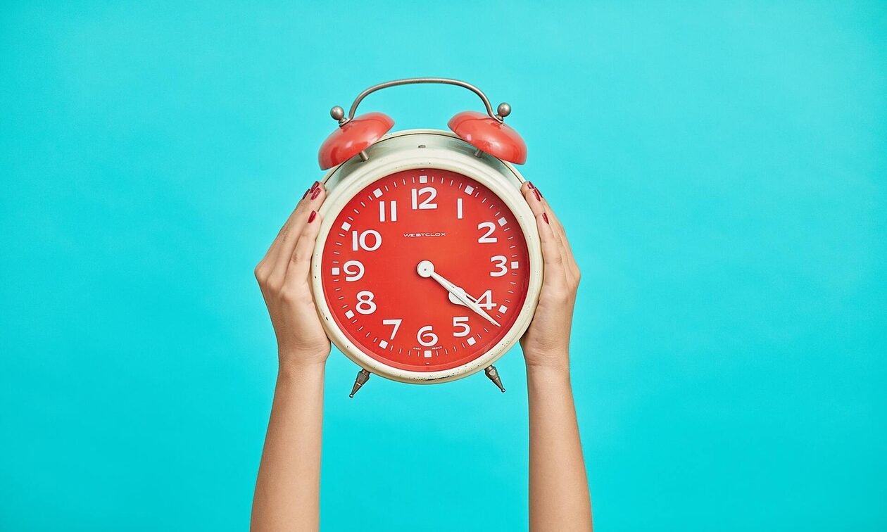 Αλλαγή ώρας 2023: Επιστρέφει η χειμερινή ώρα – Πότε θα πάμε τα ρολόγια μία ώρα πίσω