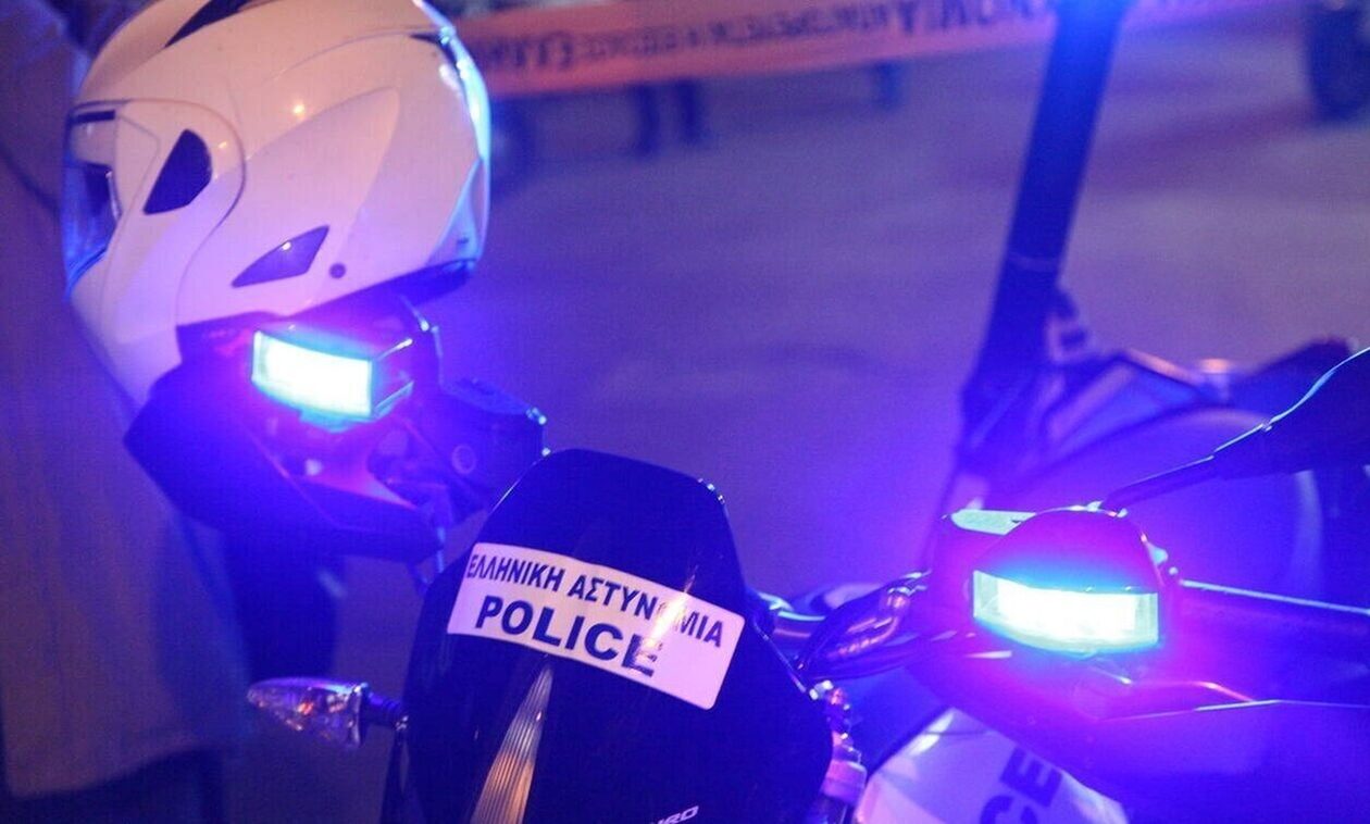 Αχαΐα: Ένοπλη ληστεία σε φαρμακείο – Ανθρωποκυνηγητό για τη σύλληψη του δράστη