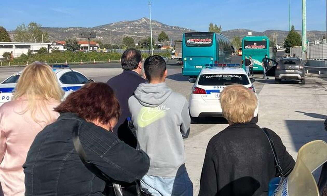 Λήξη συναγερμού: Φάρσα το τηλεφώνημα για βόμβα στο ΚΤΕΛ Λάρισας