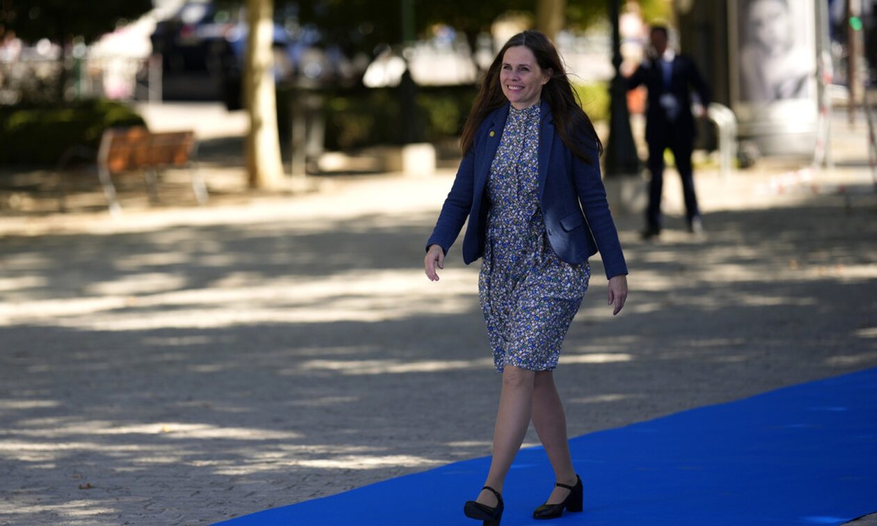 Iσλανδία: Γιατί «απεργεί» η πρωθυπουργός της χώρας – Στο πλευρό της χιλιάδες γυναίκες