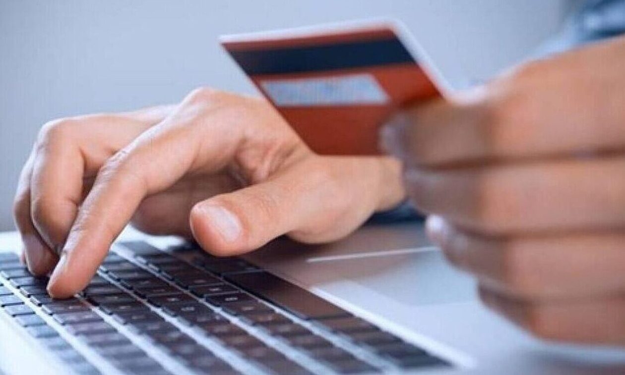 Επιδόματα ΔΥΠΑ – ΟΠΕΚΑ: Με όριο ανάληψης μετρητών στο 50%