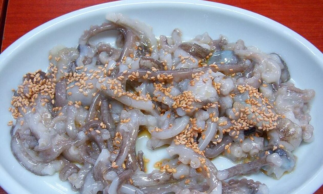 Nότια Κορέα: 82χρονος πνίγηκε με «ζωντανό χταπόδι» – Η δημοφιλής λιχουδιά που κρύβει κινδύνους