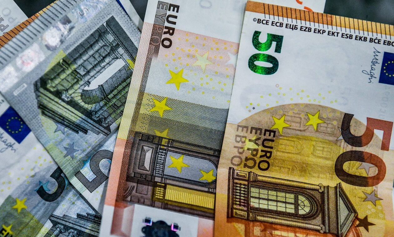 Επιστρεπτέα προκαταβολή: Στο «περίμενε» 17.000 επαγγελματίες – Οι ενστάσεις οδηγούν σε παράταση
