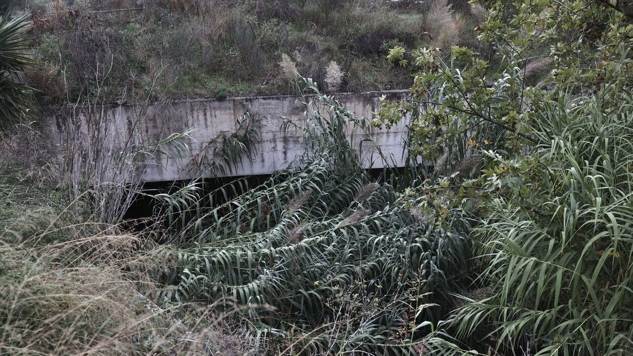 Ξεκινά η οριοθέτηση και ο καθαρισμός του ρέματος Ραφήνας