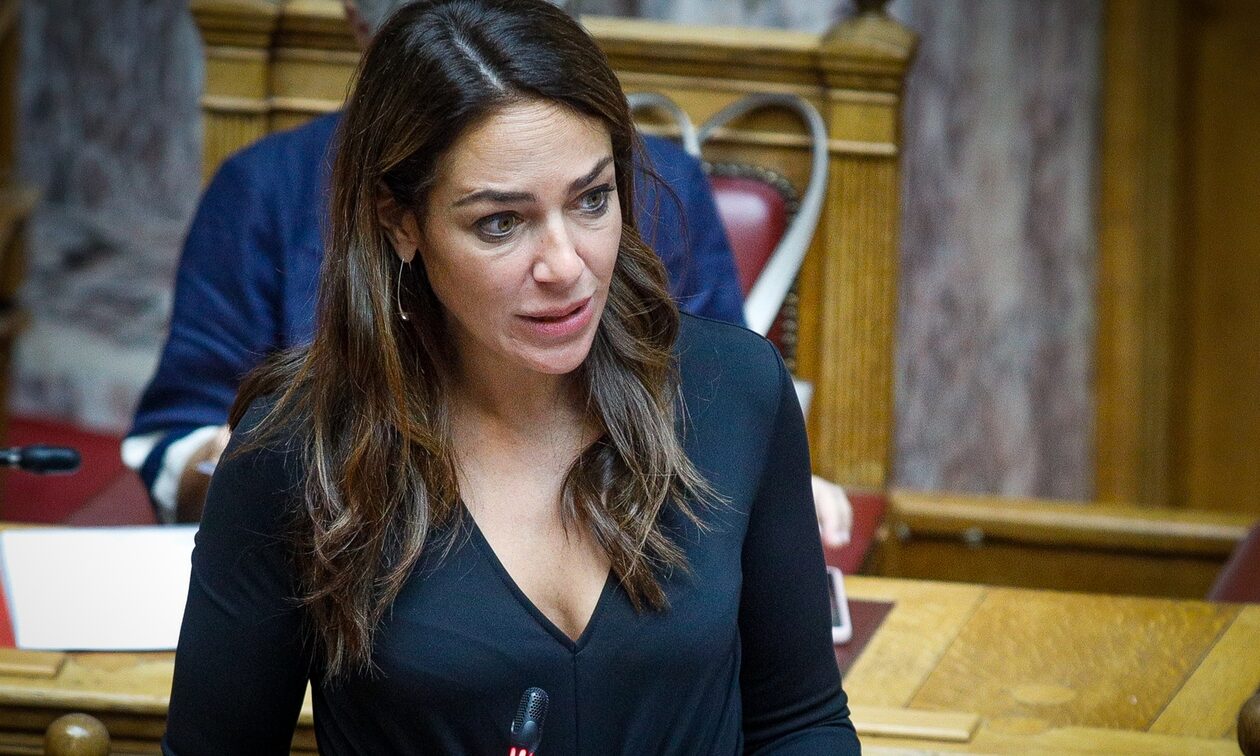 28η Οκτωβρίου: Το μήνυμα της Δόμνας Μιχαηλίδου – «Το πιο αποτελεσματικό όπλο είναι η Παιδεία»