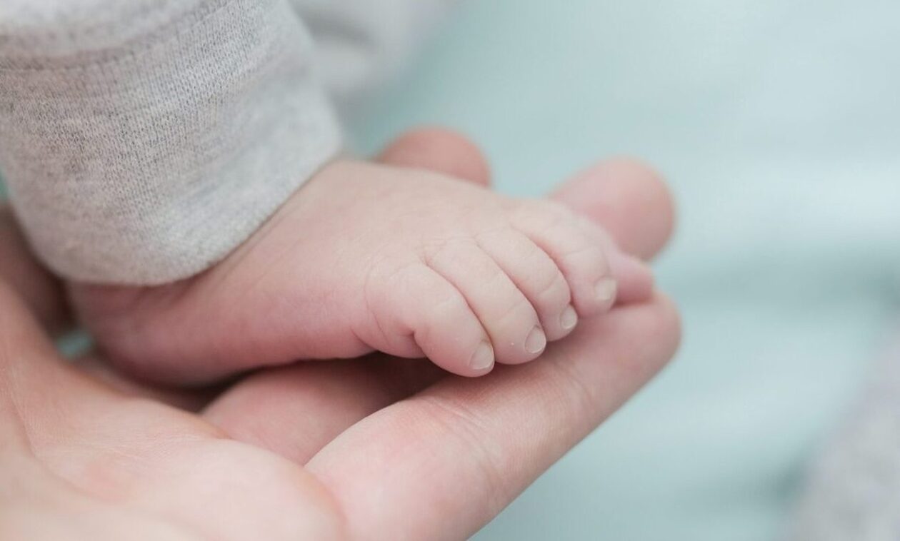 Κάτω Αχαΐα: Η αιτία θανάτου του 20 ημερών βρέφους – Τι έδειξαν οι ιστοπαθολογικές εξετάσεις