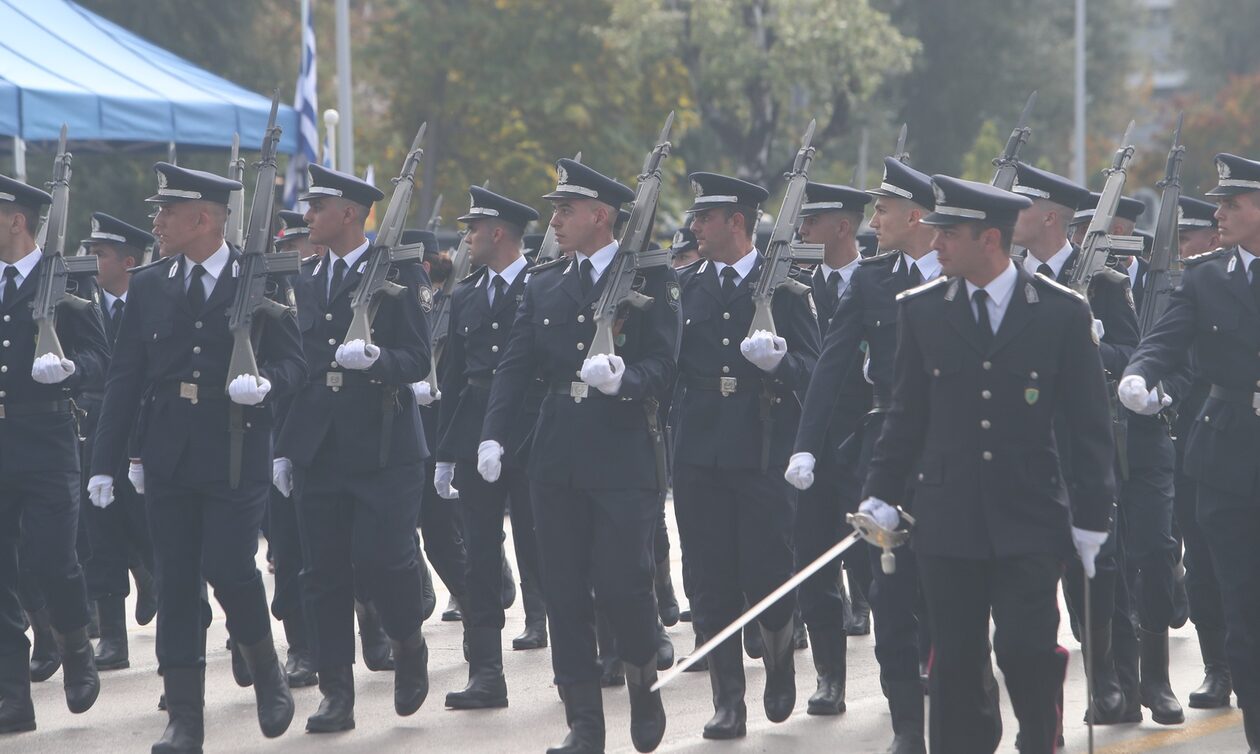 LIVE – 28η Οκτωβρίου: Η στρατιωτική παρέλαση στη Θεσσαλονίκη