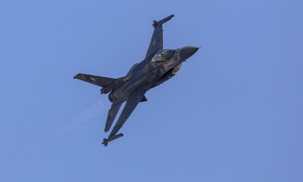 28η Οκτωβρίου: Αυτός είναι ο πιλότος της Ομάδας «ΖΕΥΣ» που συγκλόνισε με το μήνυμά του