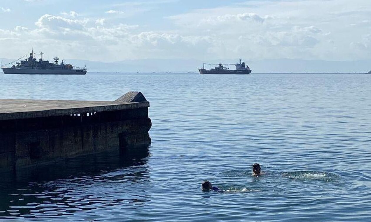 Θεσσαλονίκη: Γερμανοί έκαναν βουτιά στον θερμαϊκό