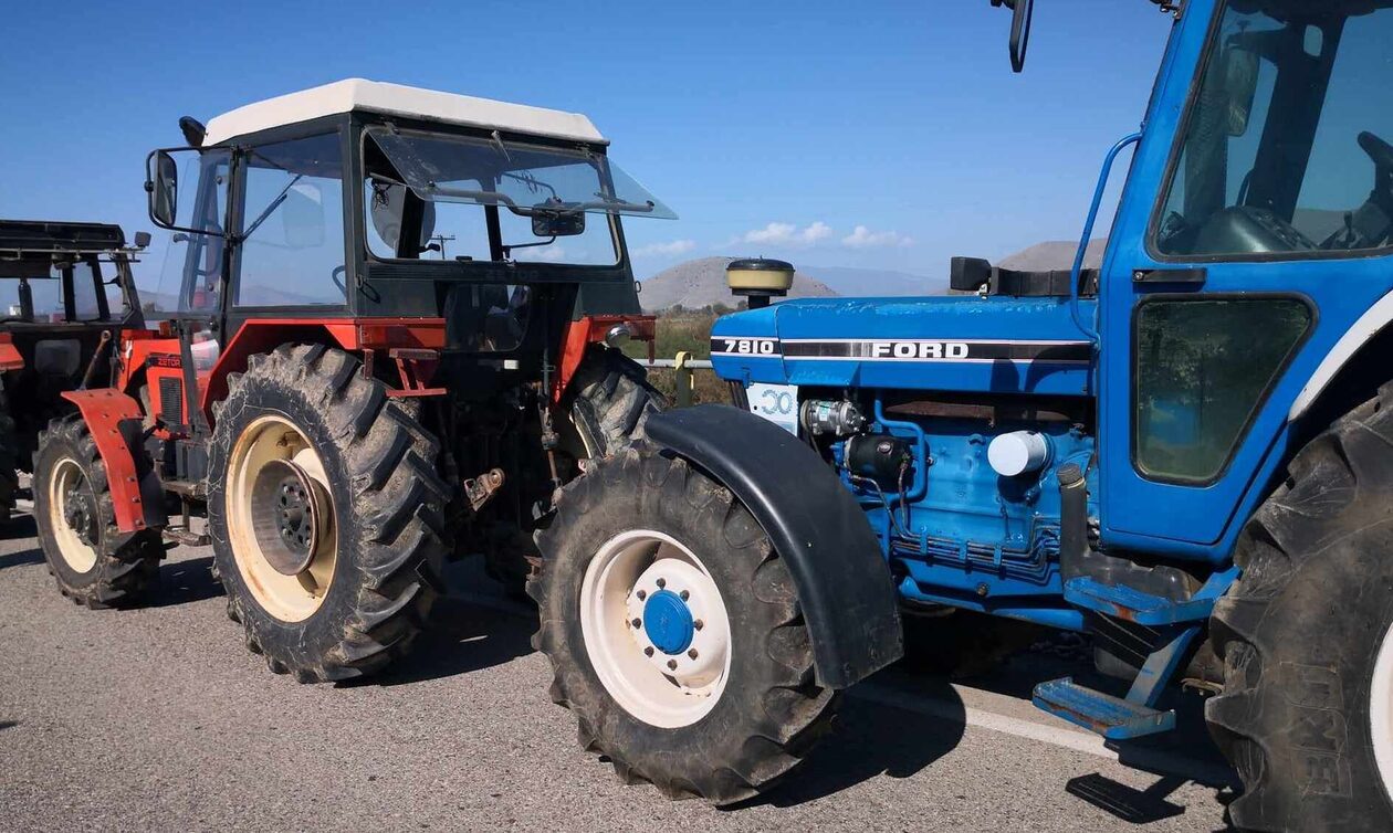 Καρδίτσα: Κινητοποίηση με τρακτέρ από αγροτικούς συλλόγους– «Είμαστε σε απόγνωση μετά την καταστροφ