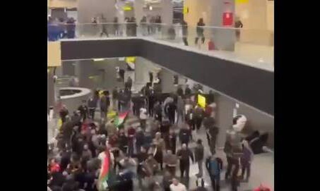 Ρωσία: Ασφαλείς οι επιβάτες από το Ισραήλ μετά την εισβολή των υποστηρικτών των Παλαιστινίων