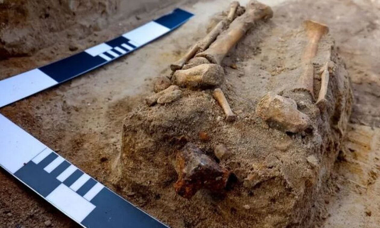 Πολωνία: Εντοπίστηκε πτώμα παιδιού κλειδωμένο σε τάφο – Πίστευαν πως ήταν βαμπίρ