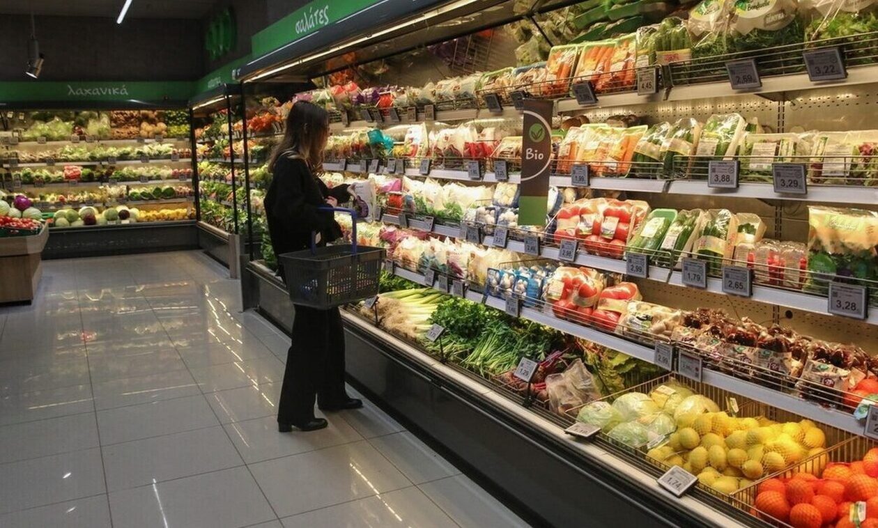 Ακρίβεια: «Φωτιά» οι ανατιμήσεις στα ράφια – Τι δείχνουν τα τελευταία στοιχεία της ΕΛΣΤΑΤ
