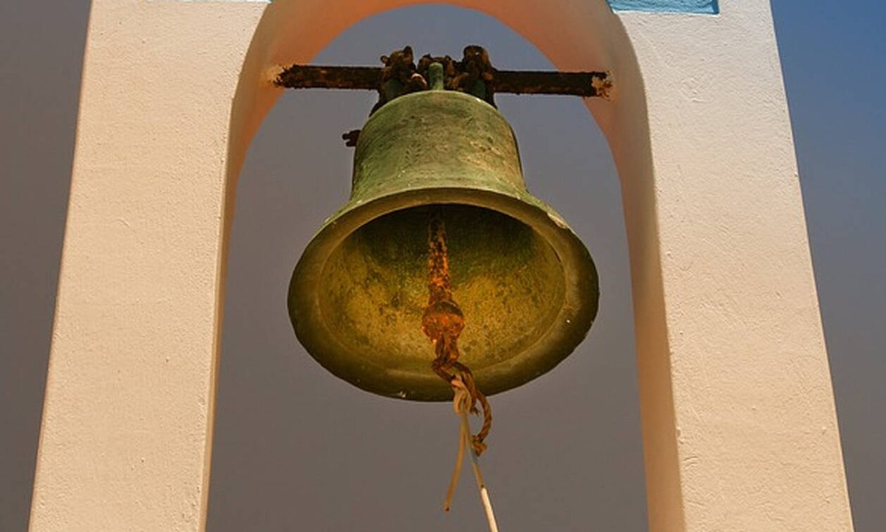 Πιερία: Ανήλικος με συνεργούς του έκλεψαν καμπάνες από εκκλησίες