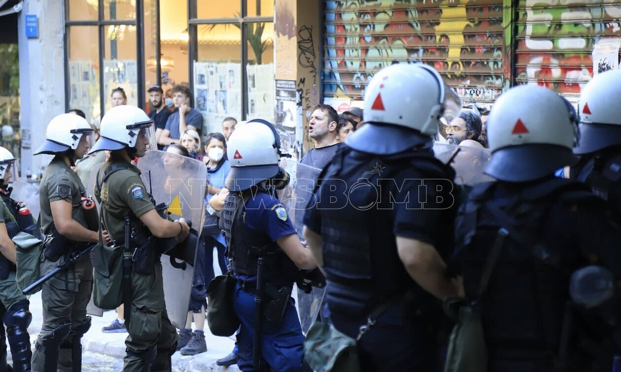 «Φρούριο» το Νέο Ηράκλειο εν όψει συγκεντρώσεων στο σημείο όπου δολοφονήθηκαν μέλη της Χρυσής Αυγής