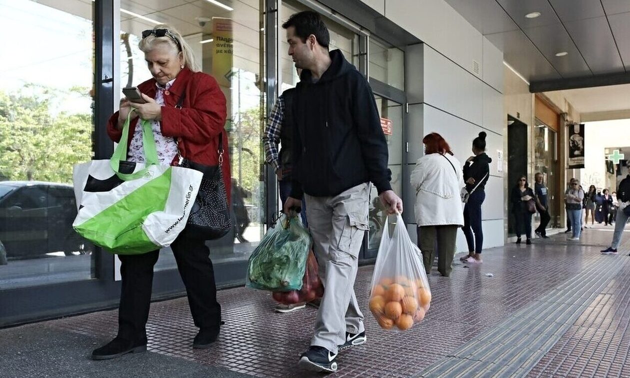Νέα επιταγή ακρίβειας τα Χριστούγεννα: Οι δικαιούχοι και τα ποσά