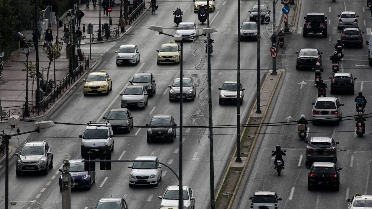 Τέλη κυκλοφορίας 2024:  Τι θα πληρώσουμε φέτος – Όλοι οι τρόποι καταβολής