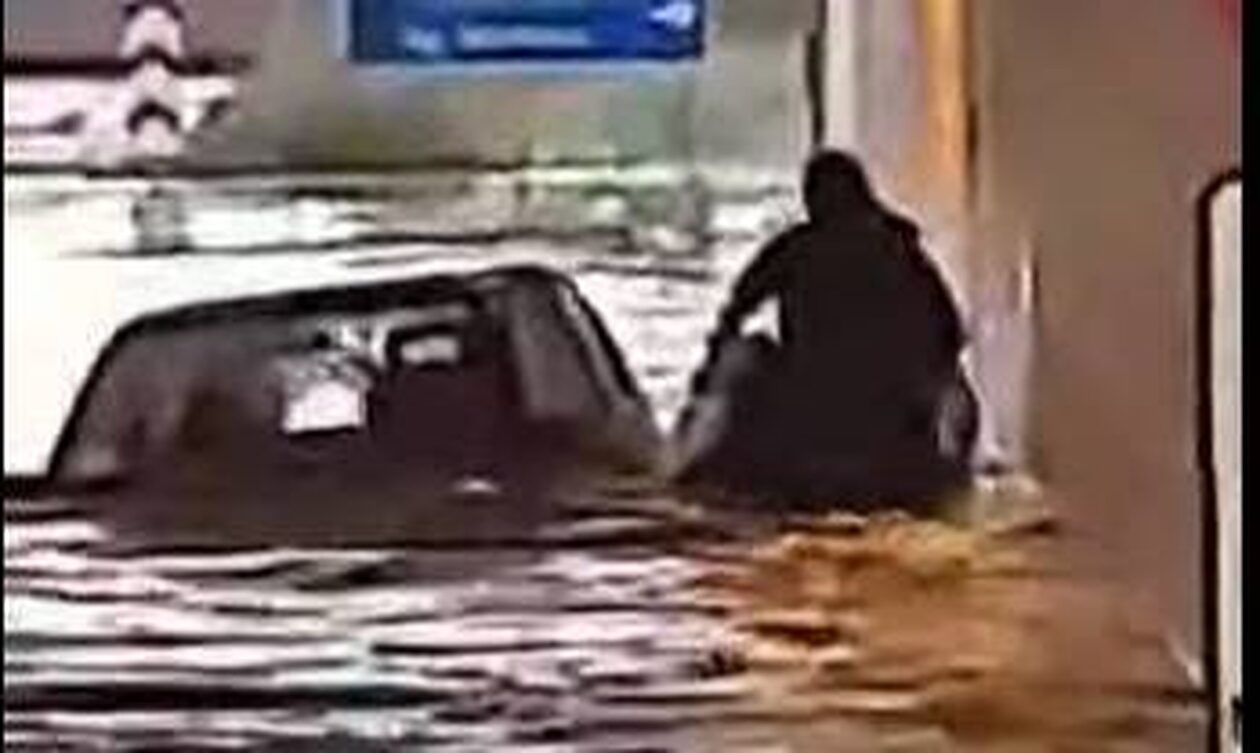 Πάτρα: Γυναίκα εγκλωβίσθηκε κάτω από γέφυρα που πλημμύρισε λόγω της κακοκαιρίας