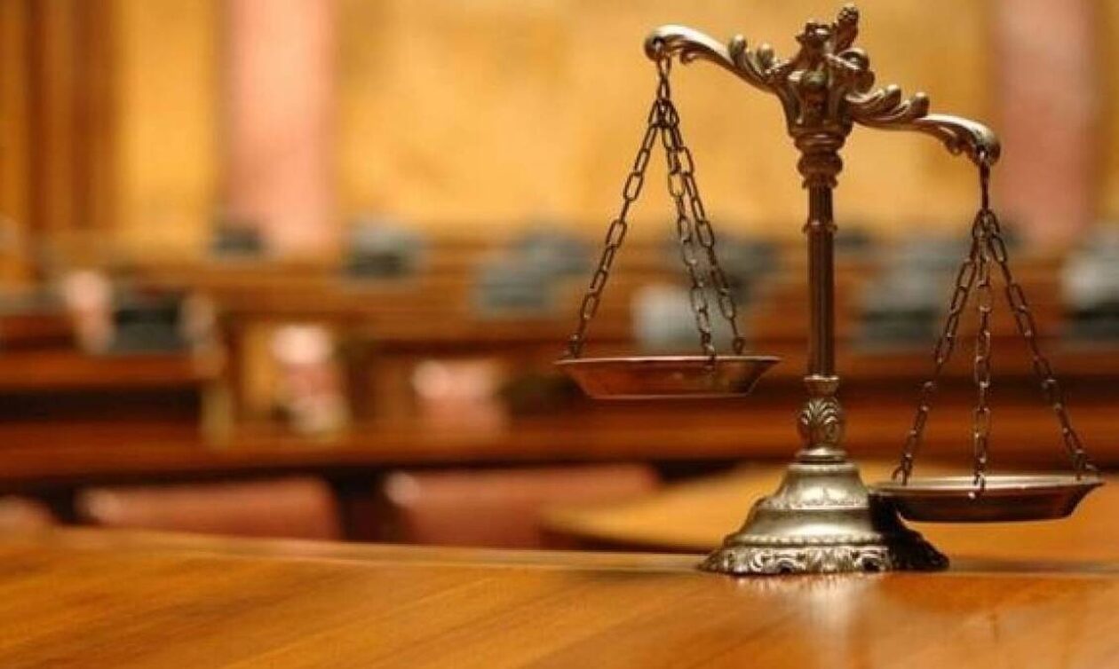 Δικηγορικοί σύλλογοι: Η Κυβέρνηση αγνοεί την πραγματικότητα που βιώνουν οι ελεύθεροι επαγγελματίες