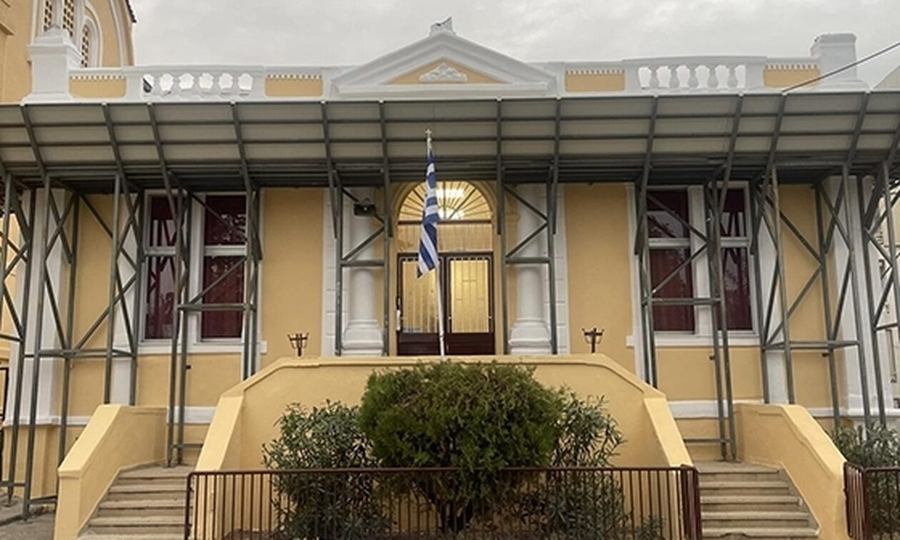 Αλεξανδρούπολη: Αγανακτισμένοι οι γονείς – Ξεκόλλησε η ψευδοροφή του 3ου Δημοτικού