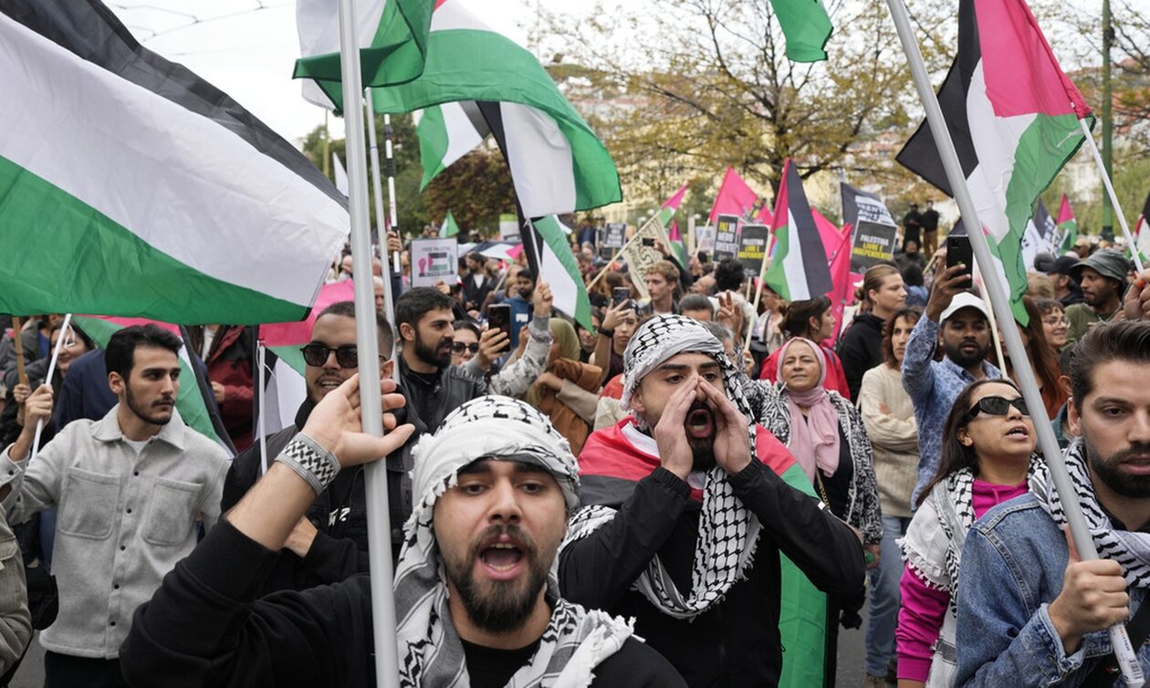 Πόλεμος στο Ισραήλ: «Από το ποτάμι μέχρι τη θάλασσα» – Τι σημαίνει το σύνθημα των Παλαιστινίων