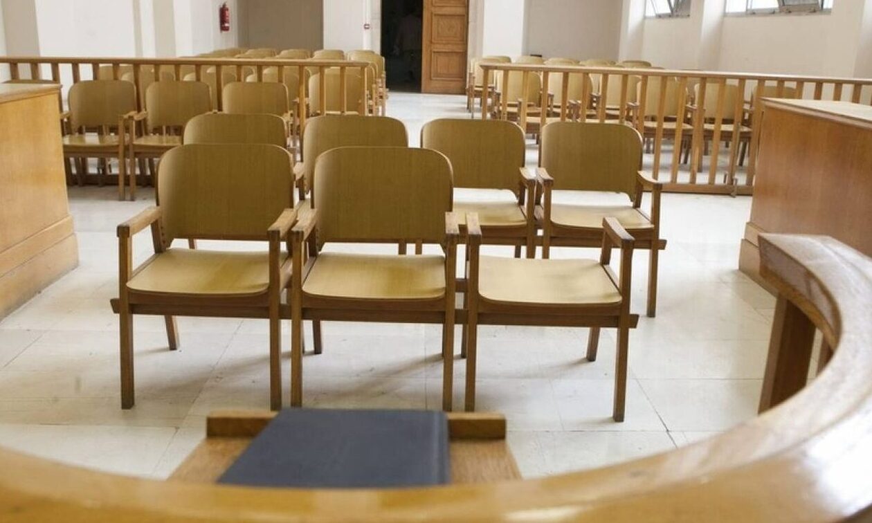 Κλιμακώνουν τις αντιδράσεις τους οι επαγγελματικοί φορείς για τα φορολογικά μέτρα – Αποχή στις 22/11