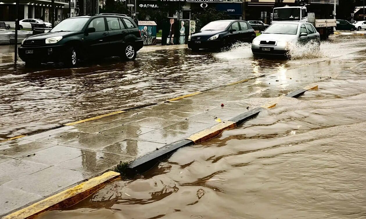 Αργολίδα: Ισχυρή καταιγίδα με δυνατό αέρα – Έπεσαν δέντρα και πλημμύρισαν δρόμοι