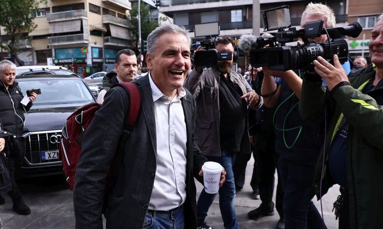 Τσακαλώτος για αποχώρηση από το κόμμα: Για όλα τα υπόλοιπα θα μιλήσουμε εν ευθέτω