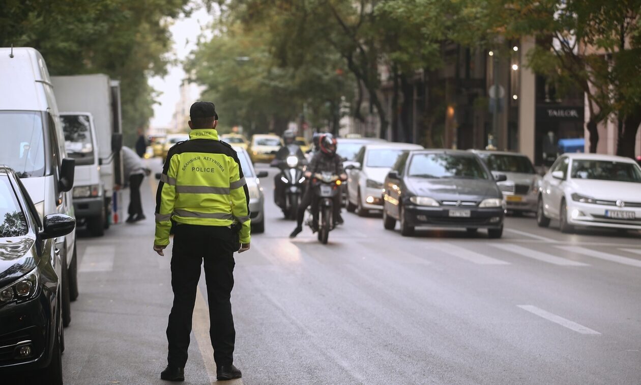 Κυκλοφοριακές ρυθμίσεις στην Αθήνα για τον εορτασμό του Πολυτεχνείου – Ποιοι δρόμοι κλείνουν