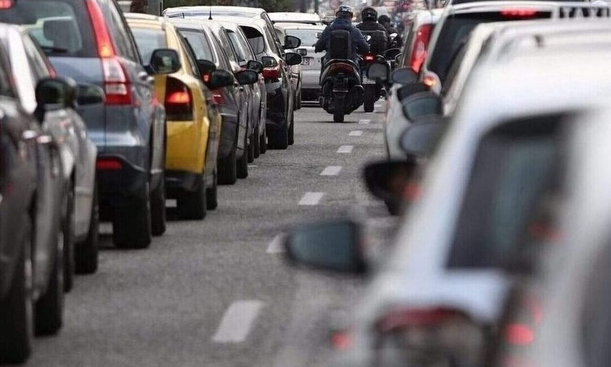 Κίνηση τώρα: Στο κόκκινο ο Κηφισός – Ουρές» χιλιομέτρων και στην Αττική Οδό