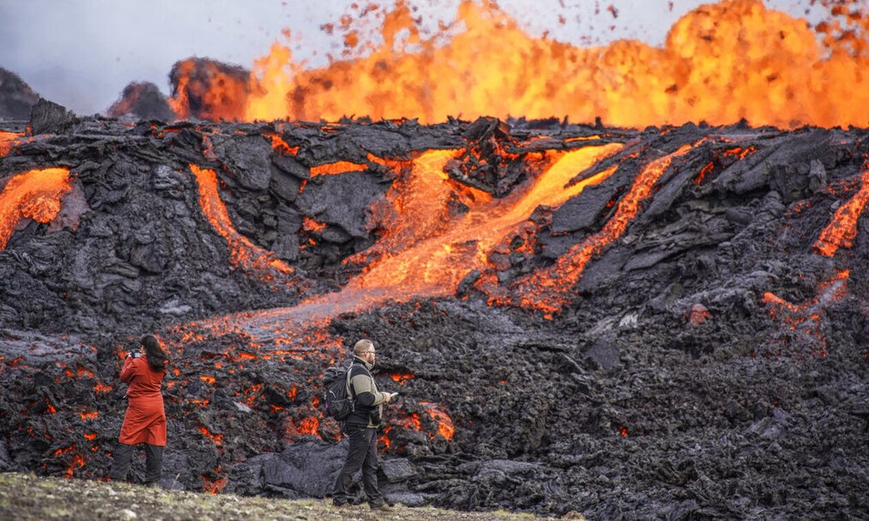 Ηφαίστειο στην Ισλανδία: 600 σεισμοί σε λίγες ώρες – Η «πόλη φάντασμα» και το πλάνο έκτακτης ανάγκης