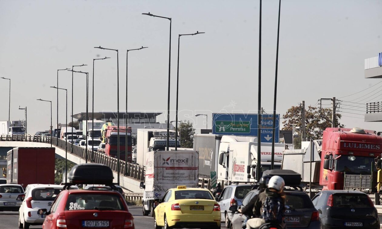 Κυριάκος Μητσοτάκης: 700 κάμερες στους δρόμους της Αθήνας – Έρχονται τα ηλεκτρικά λεωφορεία