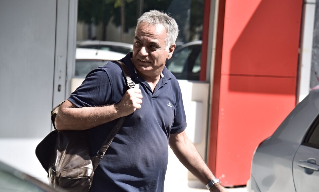 Σκουρλέτης: Ο ΣΥΡΙΖΑ είναι λαϊκιστικό κεντροδεξιό μόρφωμα – Συζητάμε με όλους τους συντρόφους