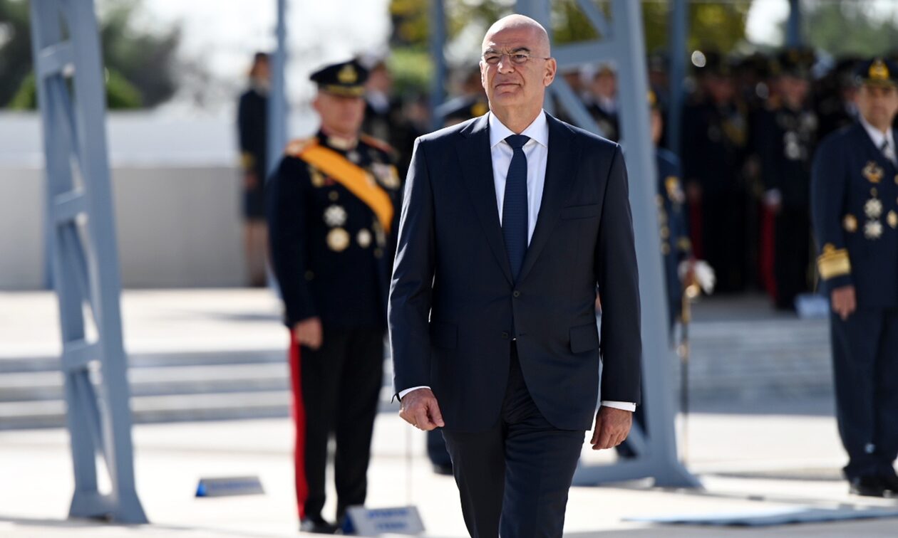 Πολυτεχνείο: Τρελάθηκαν τα τρολ με το αυτονόητο που έγραψε ο Νίκος Δένδιας