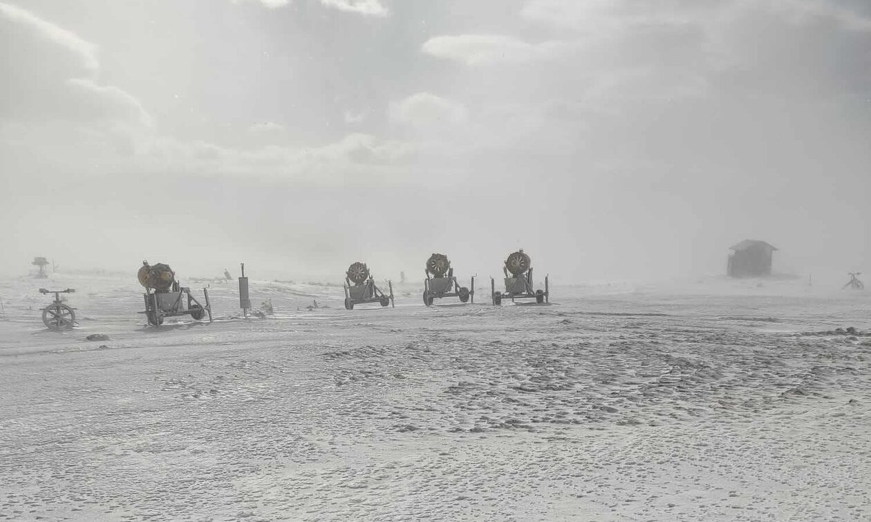 Καιρός: Το στρωσε στο Καϊμακτσαλάν – Στα λευκά Κίσσαβος και Νυμφαίο (εικόνες)