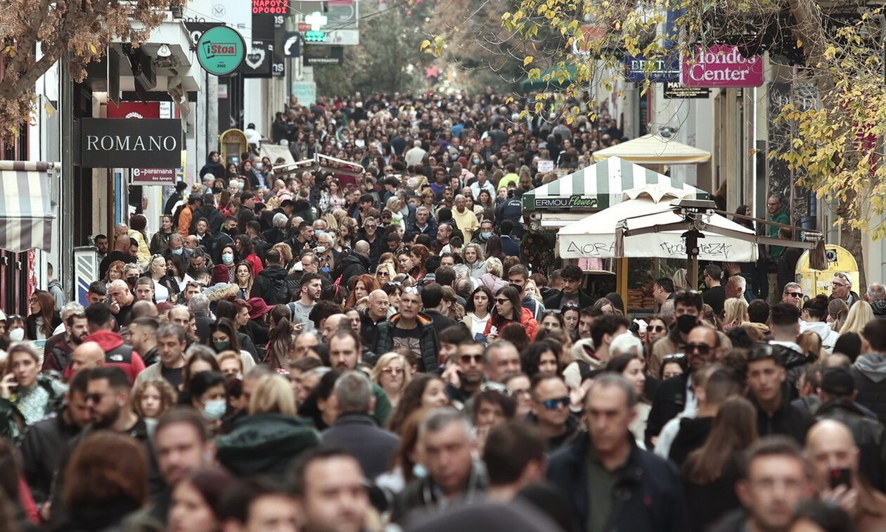 Προϋπολογισμός: Νέες παροχές που αγγίζουν τα 2 δισ. ευρώ – Ποιοι είναι οι κερδισμένοι