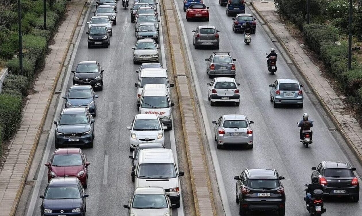 Κίνηση τώρα: Δευτέρα… υπομονής! Καθυστερήσεις στον Κηφισό – Πού υπάρχουν προβλήματα