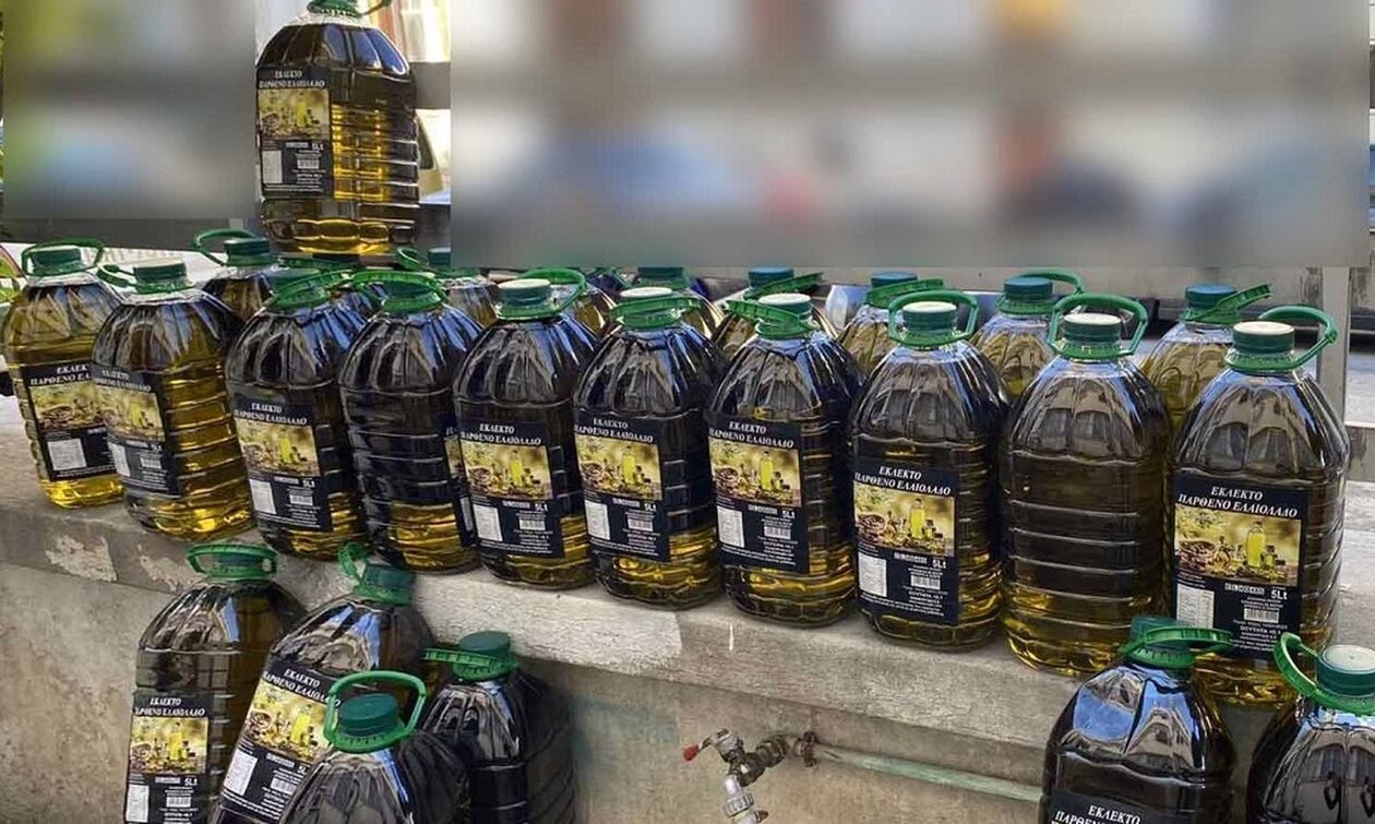 Κολωνός: Χειροπέδες σε 54χρονο που εμπορευόταν παράνομα ελαιόλαδο