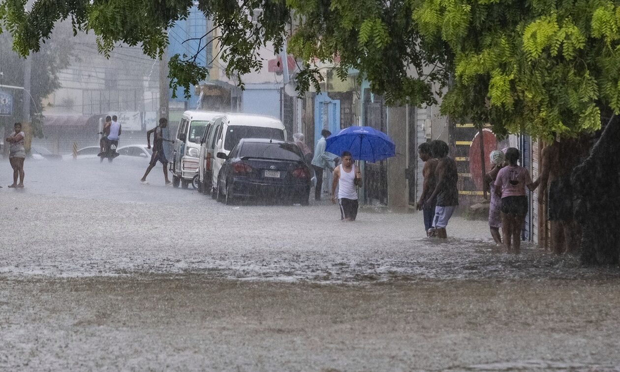 Τριήμερο εθνικό πένθος στη Δομινικανή Δημοκρατία – 24 νεκροί από την κακοκαιρία