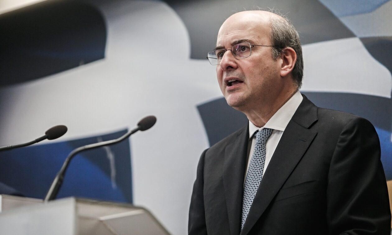 Χατζηδάκης: Ένας στους τέσσερις ελεύθερους επαγγελματίες δηλώνει μηδενικό εισόδημα