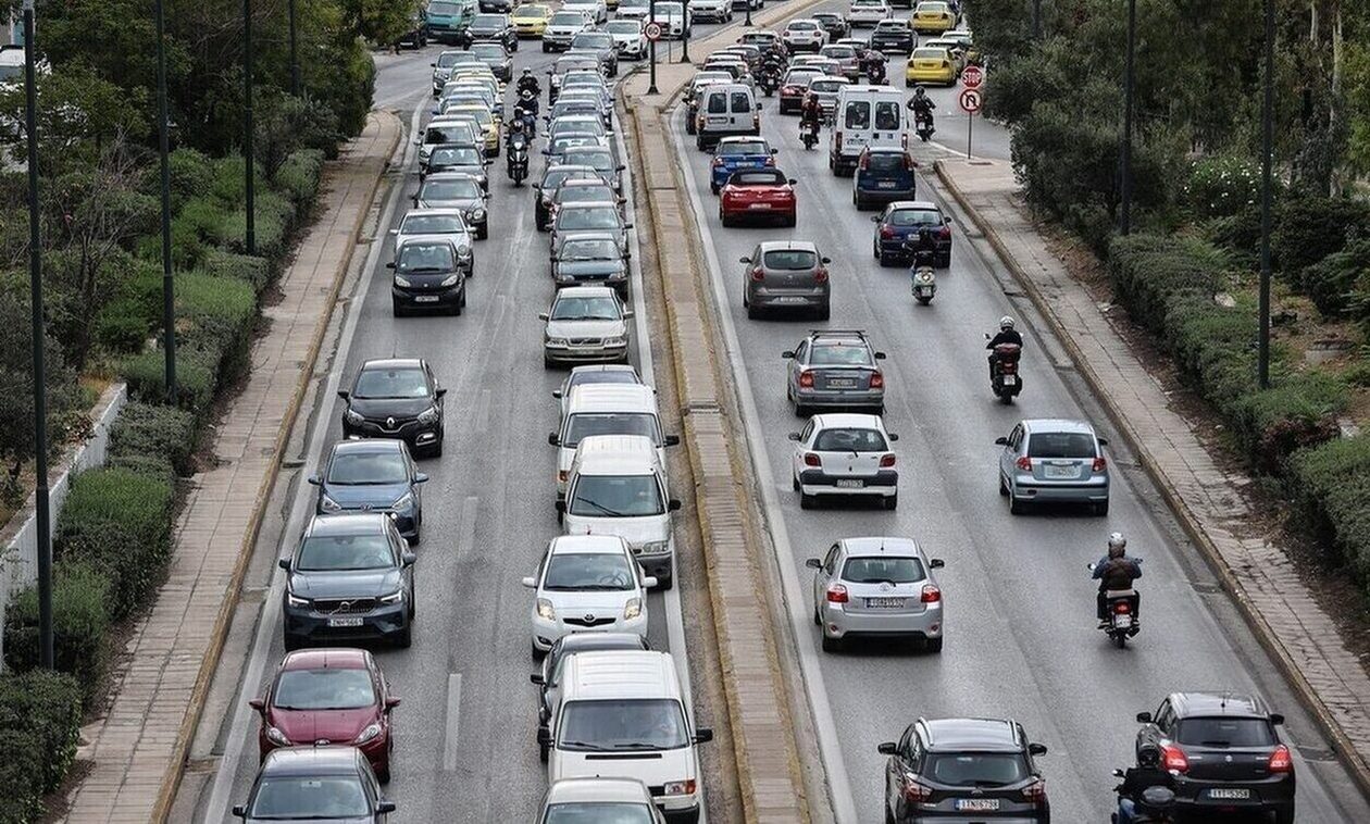 Κίνηση τώρα: Προβλήματα σε αρκετούς δρόμους – Δείτε αναλυτικά τα σημεία