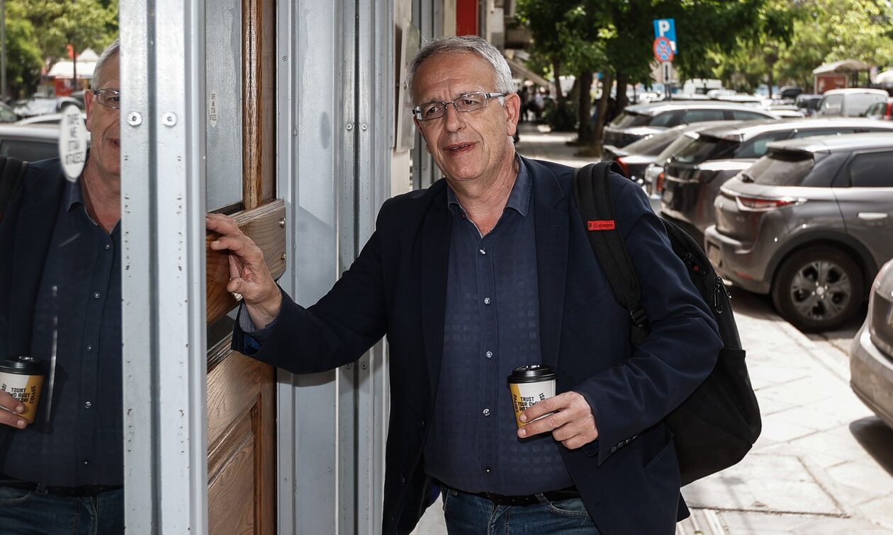 ΣΥΡΙΖΑ – Ρήγας: «Προσωπικοί εγωισμοί και στρατηγικές – Να παραδώσουν την έδρα οι αποχωρήσαντες»