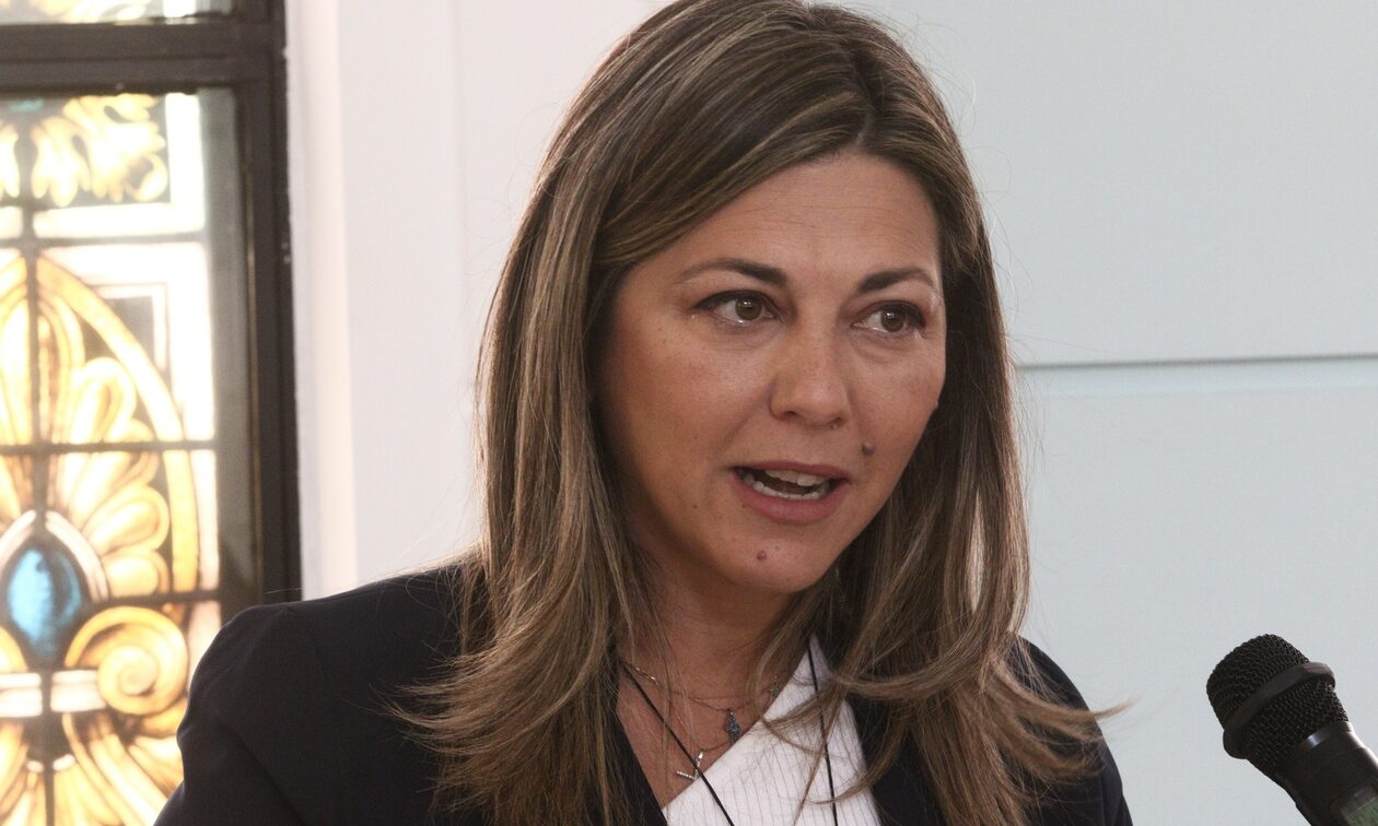 Ζαχαράκη: Αποκαρδιωτικά τα στοιχεία του δημογραφικού για Ελλάδα – Μέτρα στήριξης στα νέα ζευγάρια