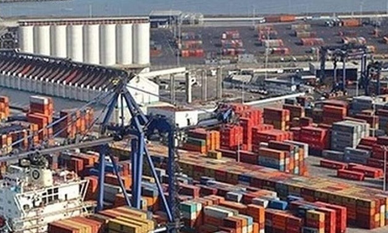 Πειραιάς: Κοντέινερ με μπανάνες έκρυβε 91 κιλά κοκαΐνης – Αυτό είναι το βίντεο