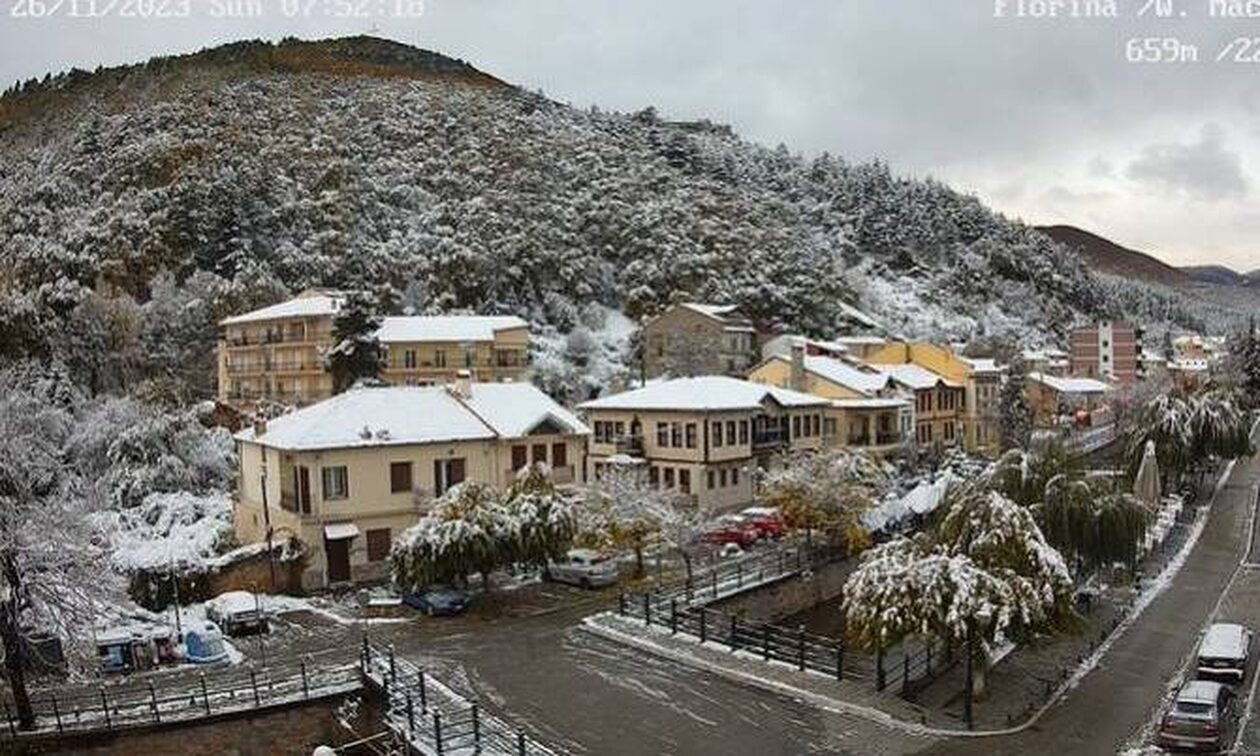 Φλώρινα: Μαγικές εικόνες μέσω της Live κάμερας από τη χιονισμένη πόλη